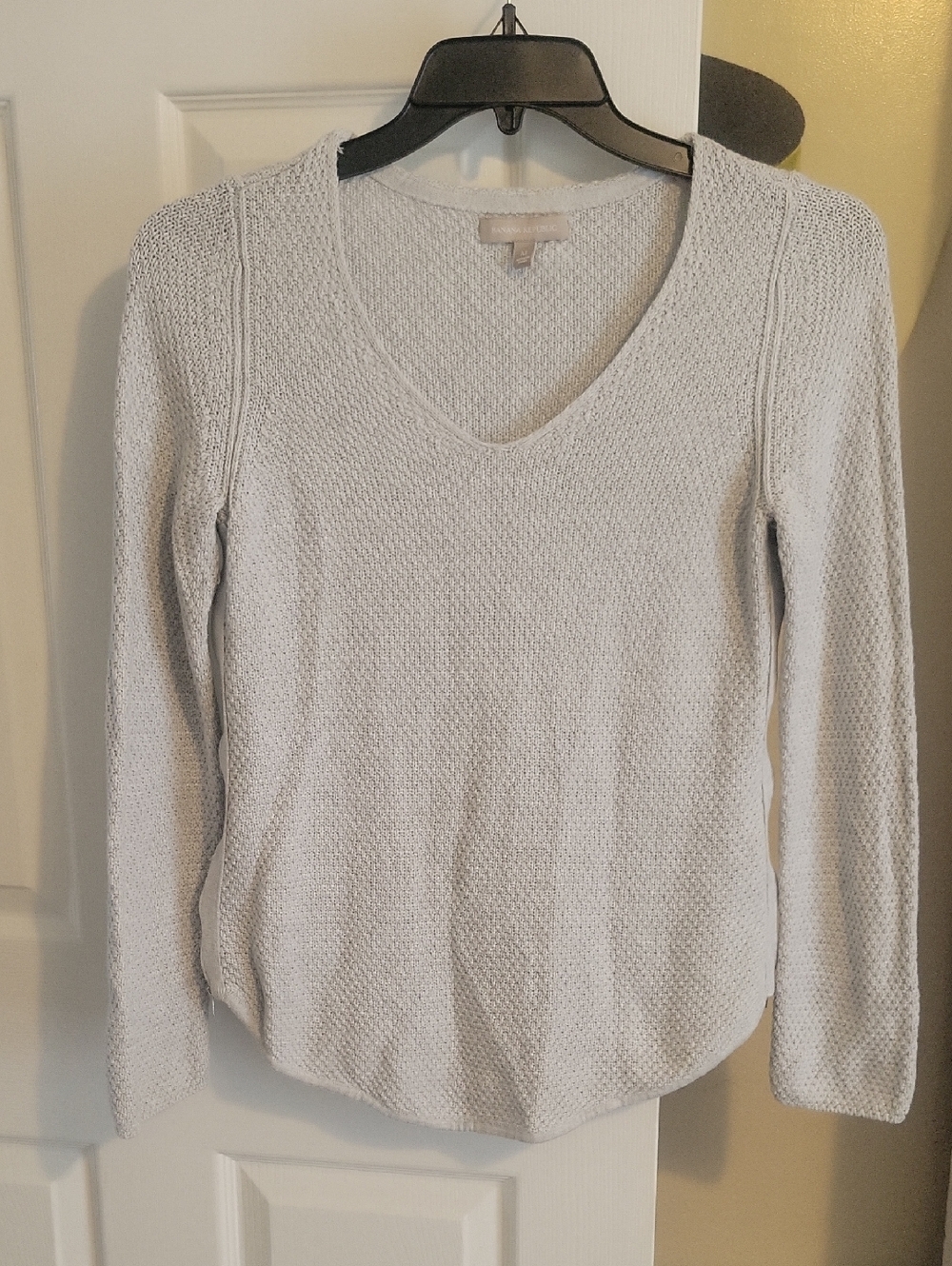 Banana Republic SzM Cotton Basketweave Beige Textured Knit Sweater w zip up side